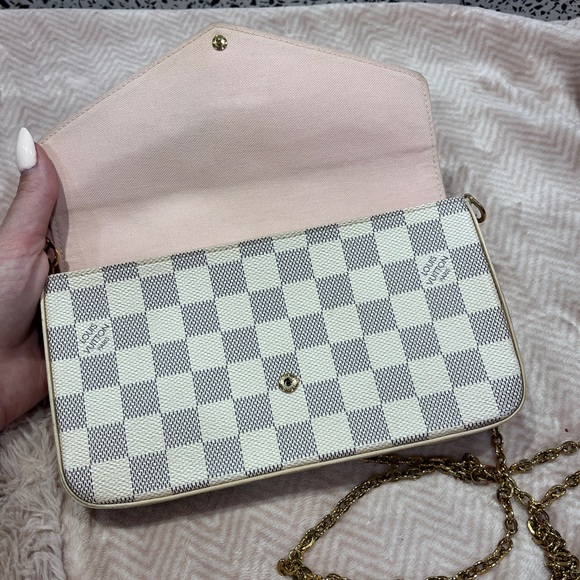 Louis Vuitton Félicie Pochette in Damier Azur Canvas - Picture 2 of 16